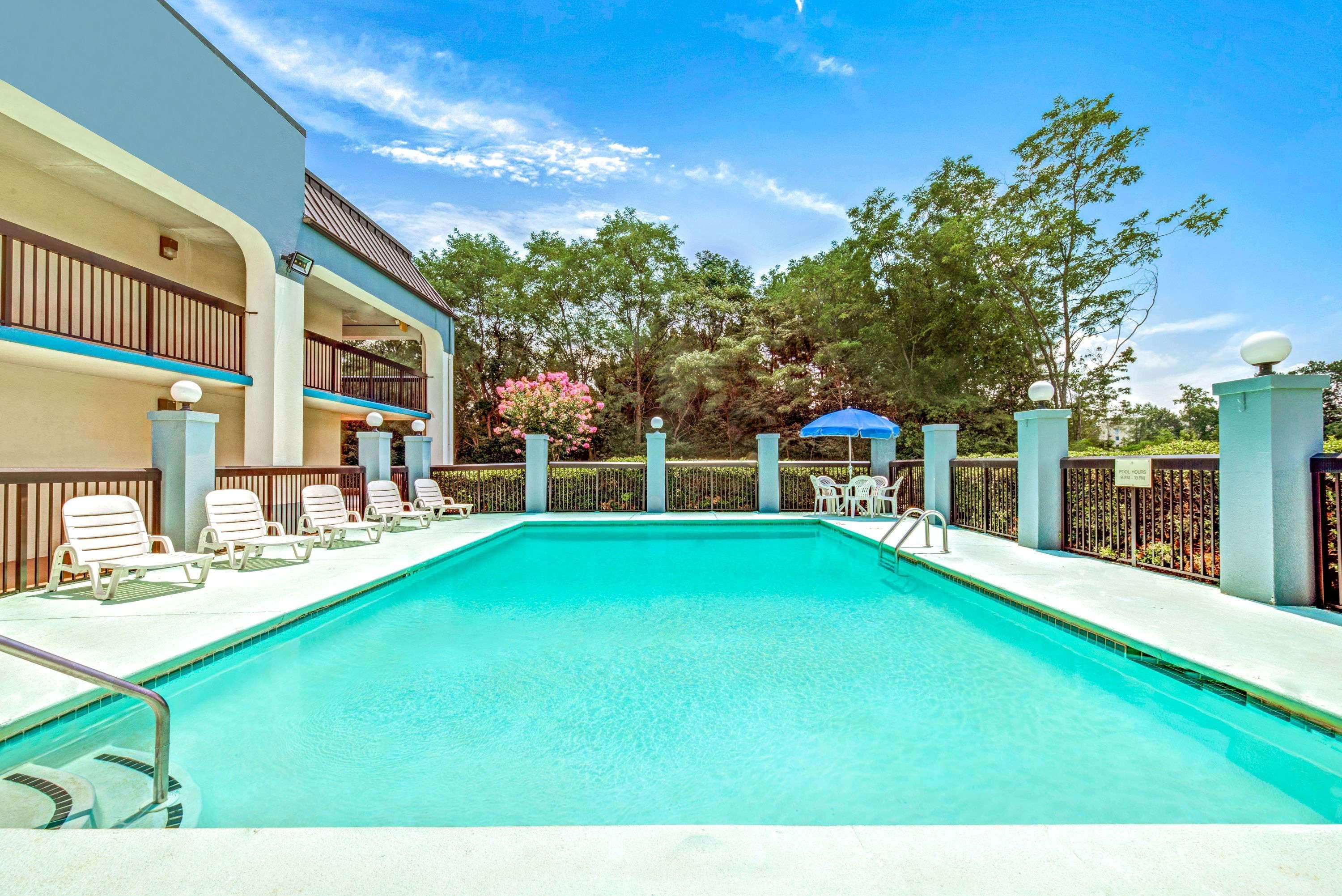 Baymont By Wyndham Mcdonough McDonough Exterior foto